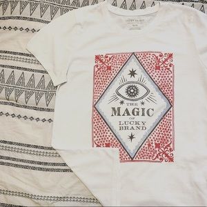 Trendy t-shirt bundle (Lucky Brand + j’taime 🌈)